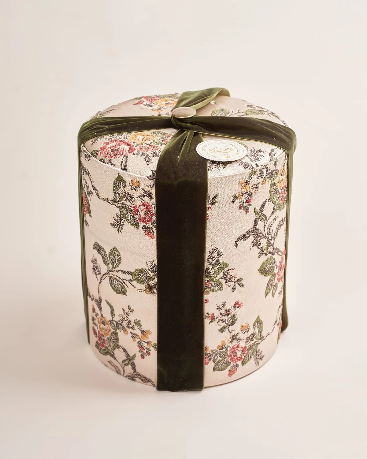 شوكليت بوكس بطبقتين مزين بالورود